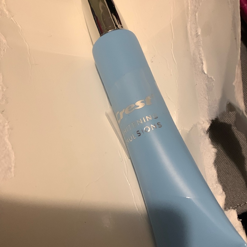 Whitening gel pen